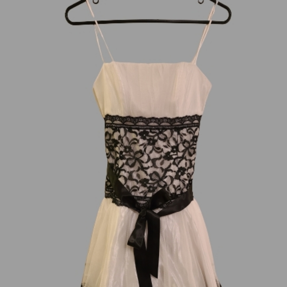 Jessica McClintock for Gunne Sax Formal